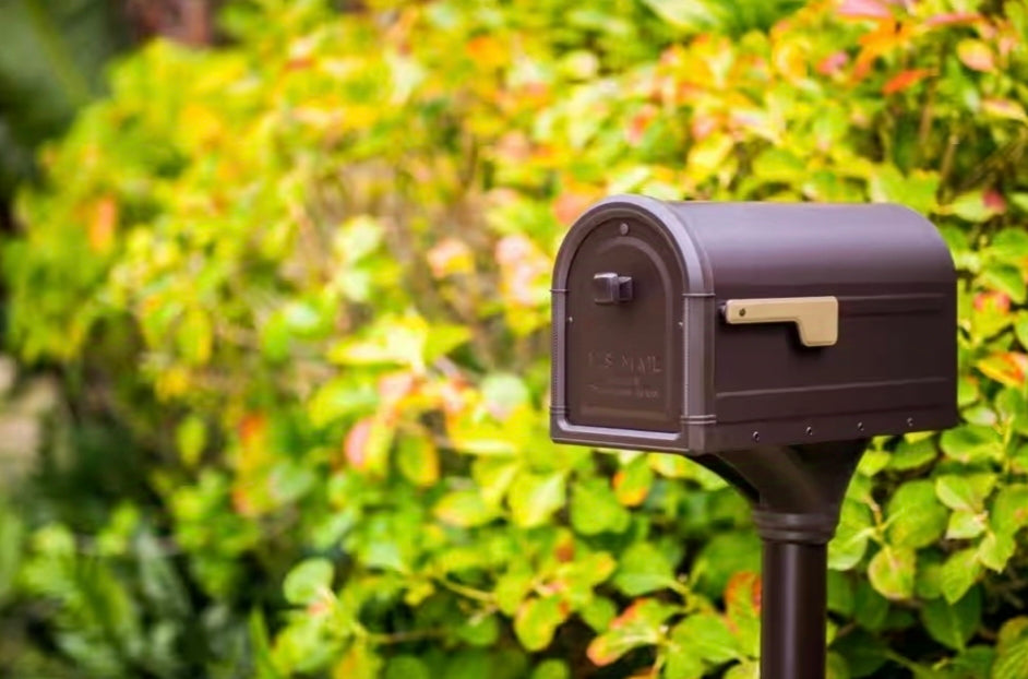 Architectural Mailboxes
Roxbury Rubbed Bronze, Large, Steel Post Mount Mailbox and Premium Steel Post Combo